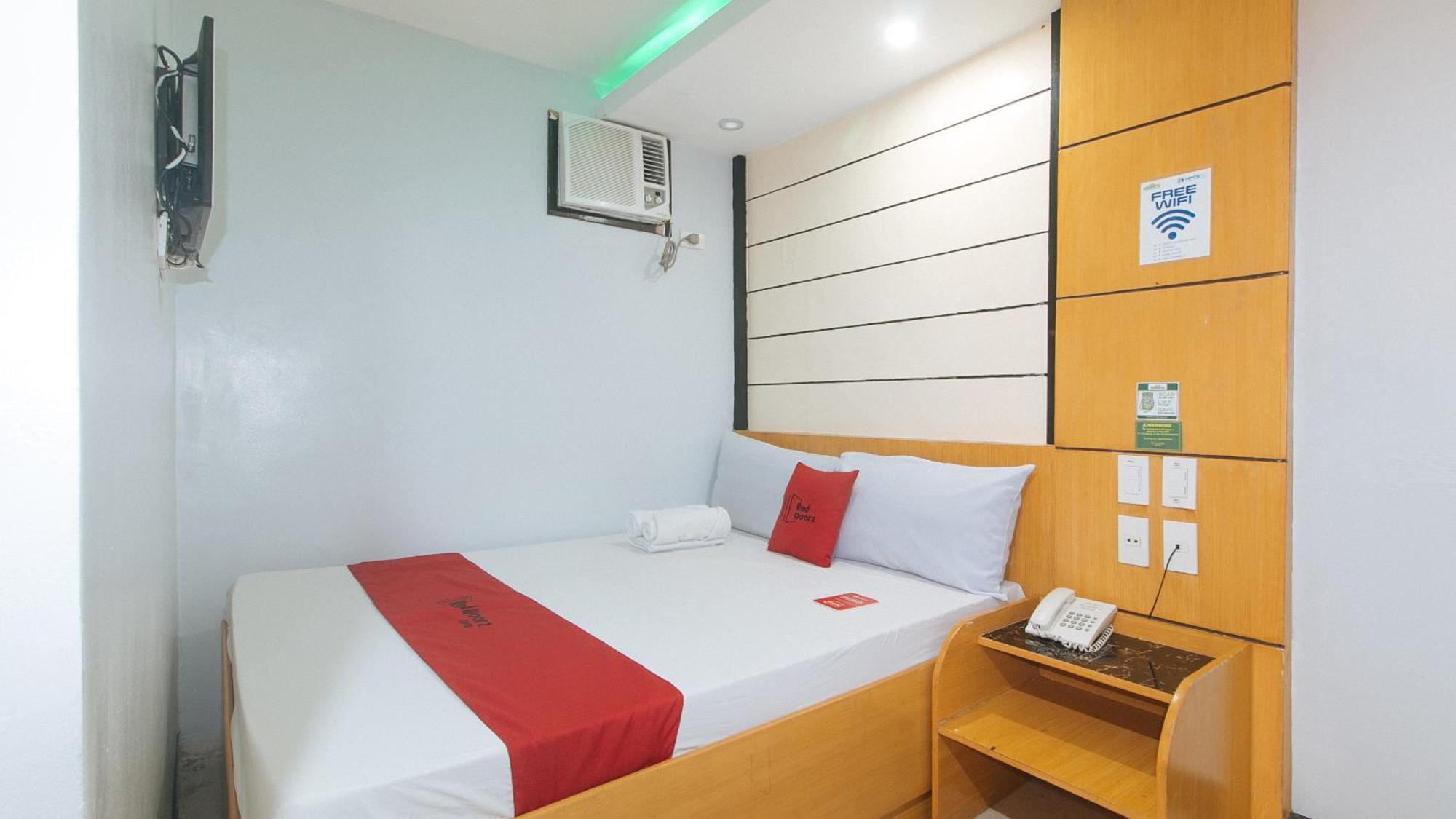 Reddoorz At Ranchotel Alabang Muntinlupa City Екстериор снимка