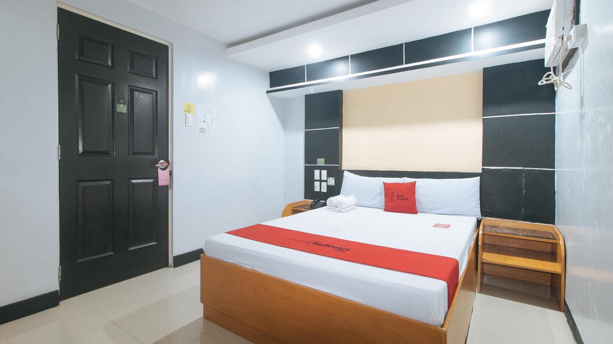 Reddoorz At Ranchotel Alabang Muntinlupa City Екстериор снимка