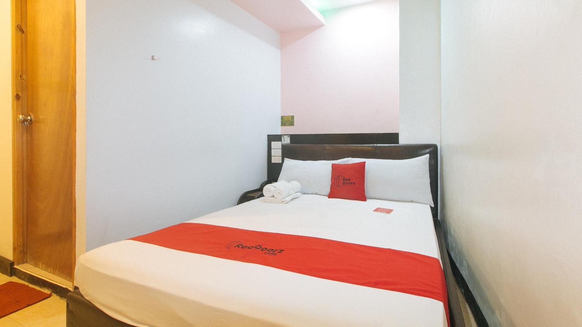 Reddoorz At Ranchotel Alabang Muntinlupa City Екстериор снимка